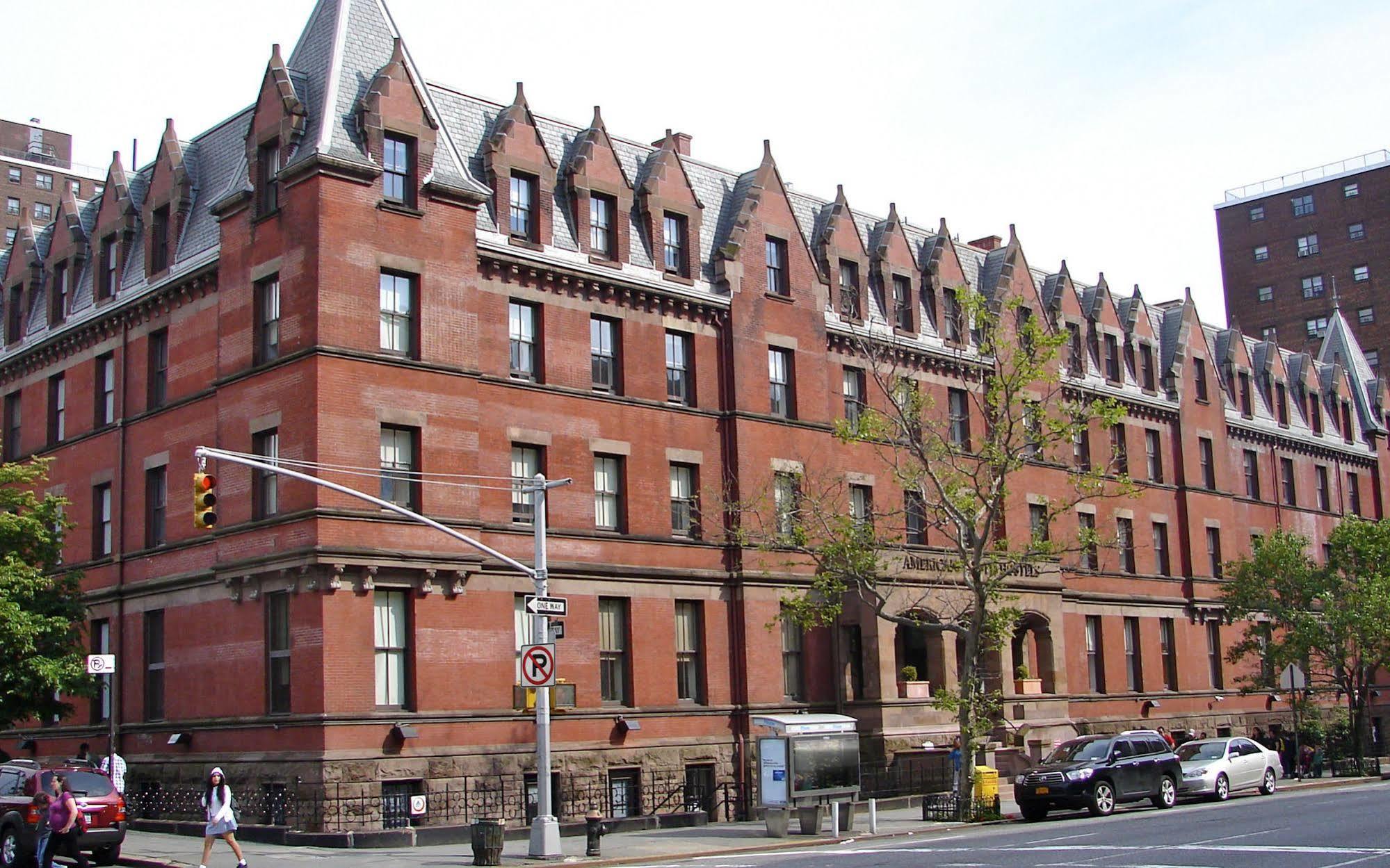 Asrama Hi New York